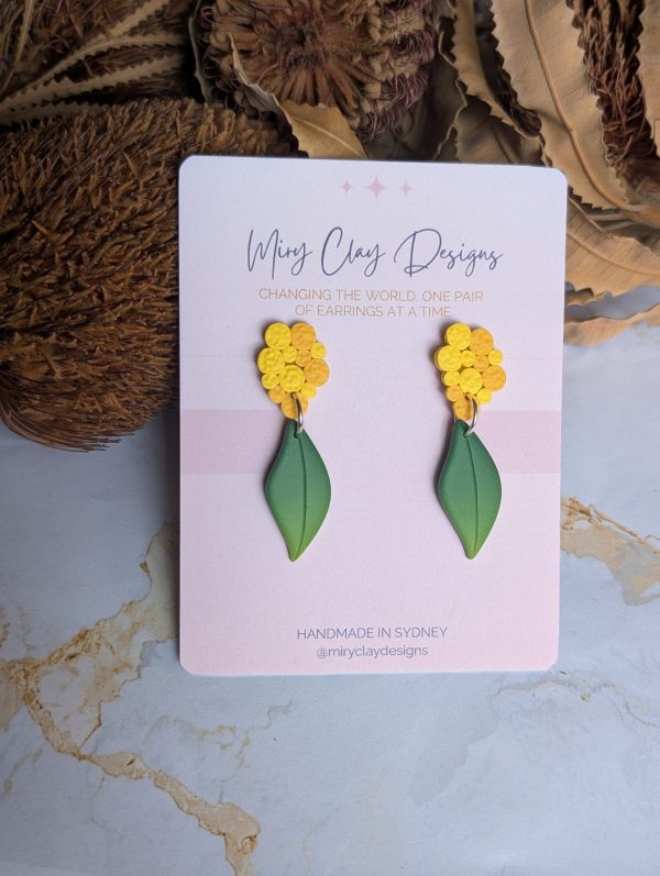 Wattle Dangles