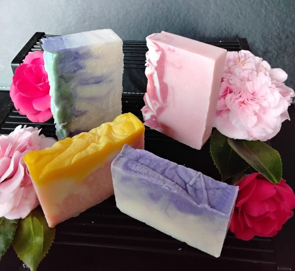 4 x FLORAL Scented Soap bars - Rose Geranium, Blossom, Lavender, Lush