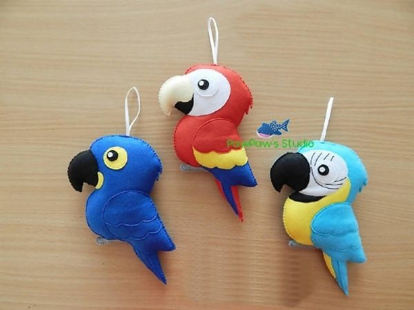 Macaw Ornament - Felt Parrot - Home Decoration