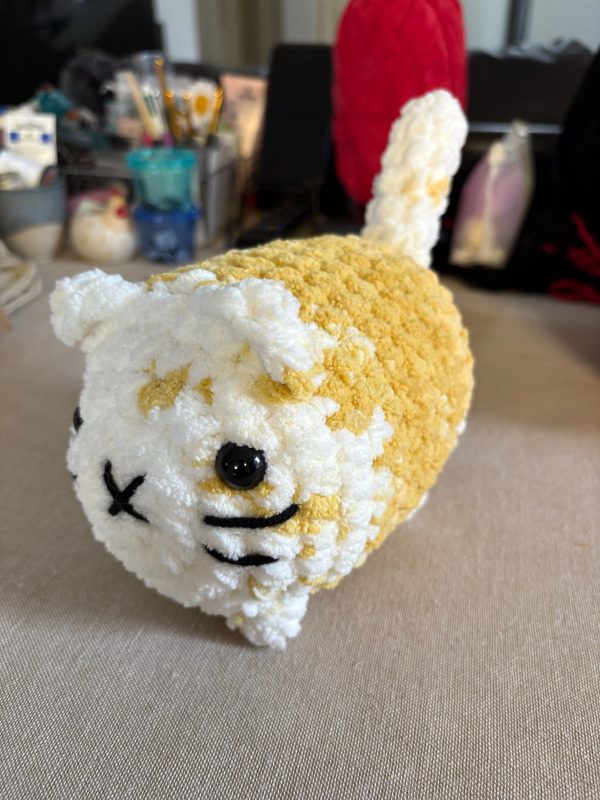 'SUNNIE' Crochet Loaf Cat - Yellow & White