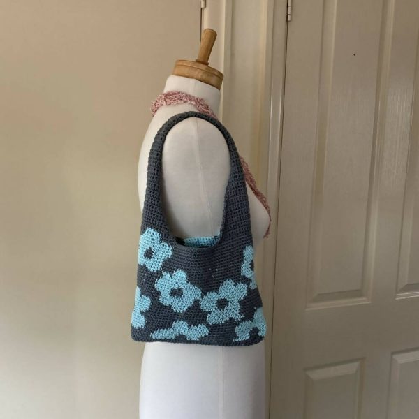 Cute flower design hand made crochet bag