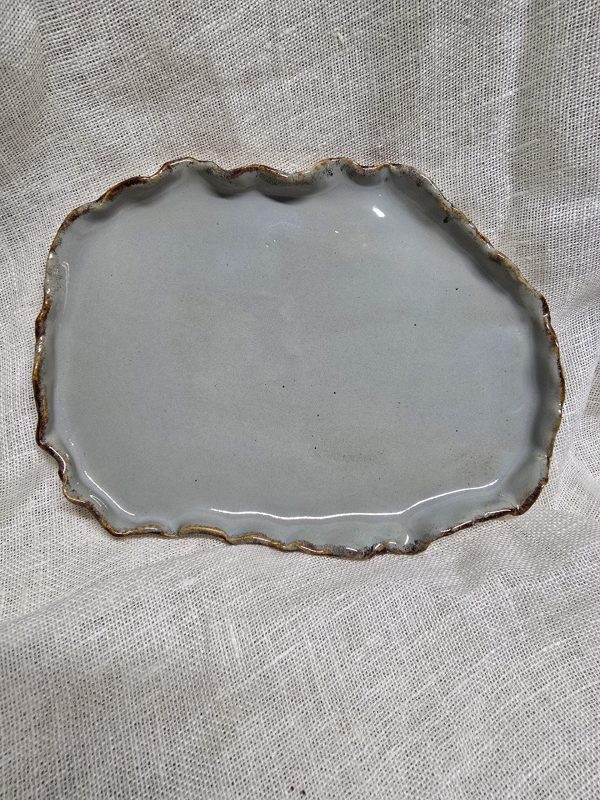 Wave-edged plate No2