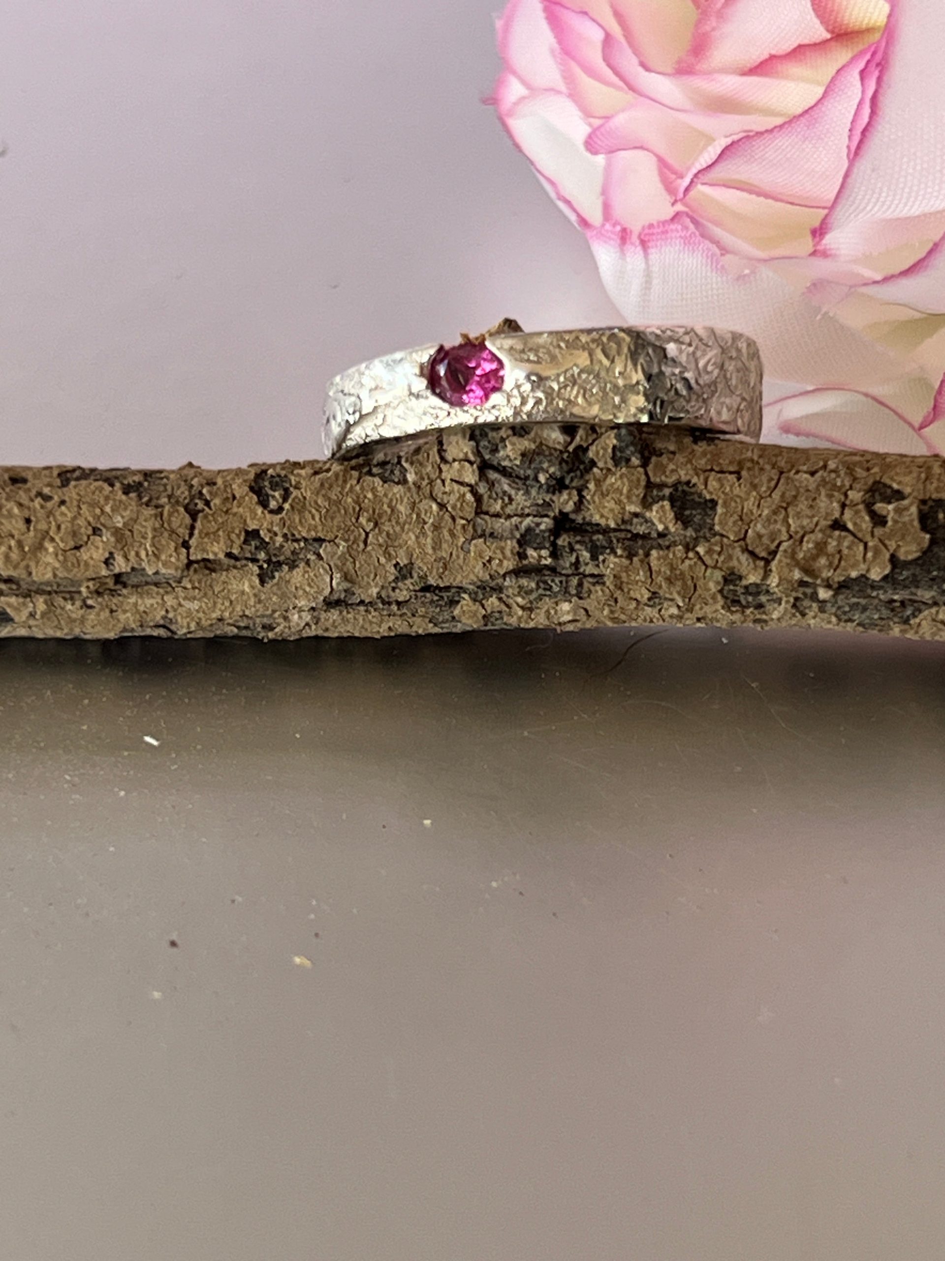 “Batemans Bay” Sterling Silver Ring-Pink Sapphire