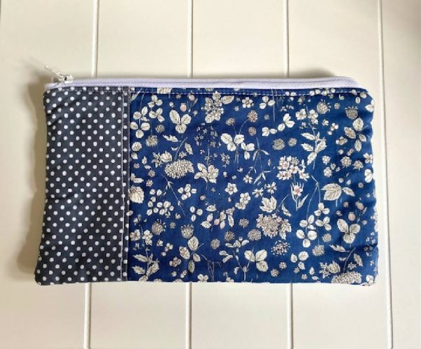 Blue and grey flowers purse